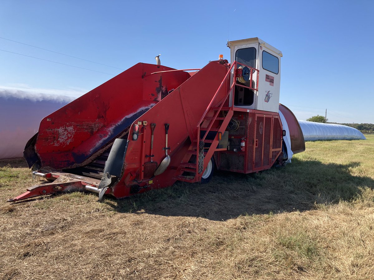huffman_heath's tweet photo. 2012 Versa Bagger for sale. Price: $275,000. DM me for more info. https://t.co/3ITzpL9B2c