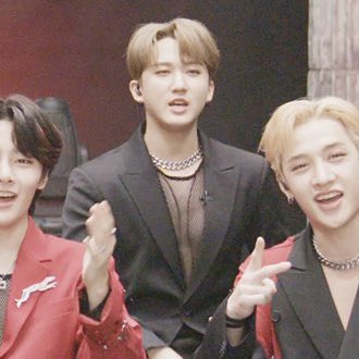 poutchangbin's tweet photo. OH MY GOD https://t.co/6HCPmGiN5N