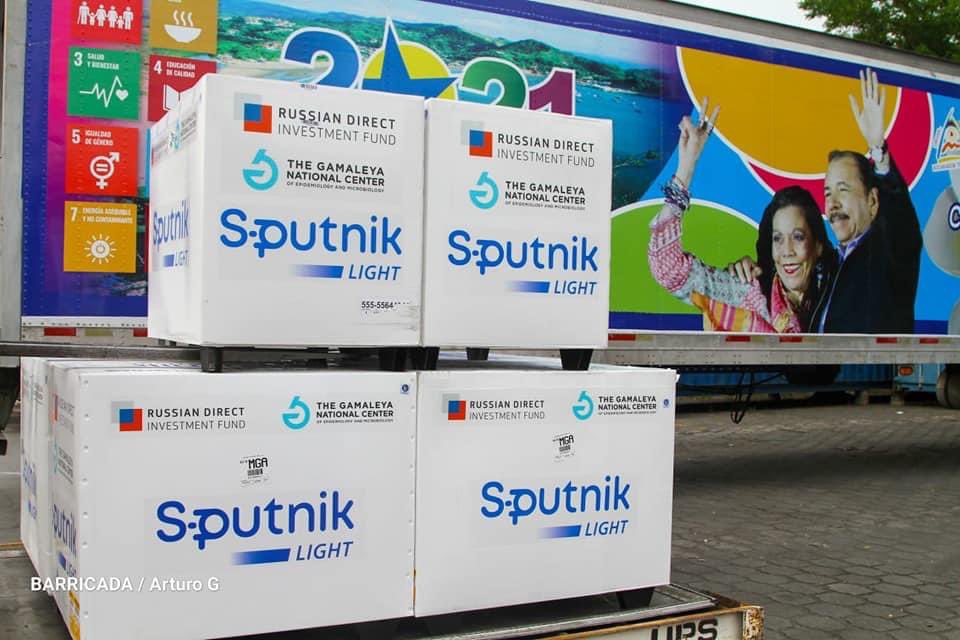 WhiteLionNica's tweet photo. ‼️MÁS VACUNAS‼️ 

En hora de la mañana de este #15Octubre llegan a #Nicaragua un nuevo lote de vacunas contra la #COVID19 

Llegaron 192 mil dosis de vacunas #SputnikLight para continuar con la inmunización voluntaria contra el virus. 

#VacunandonosPuebloQueVence
#TeamWhiteLion https://t.co/7SX6HAVvVi