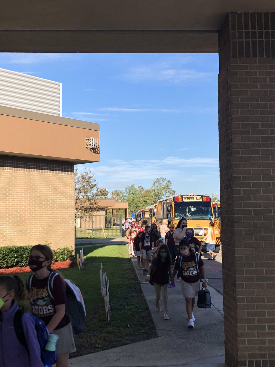 SCPPS's tweet photo. Welcome back @Lakewood_Gators! #BuildingBlocksNotBarriers https://t.co/E0XWHbnUTf