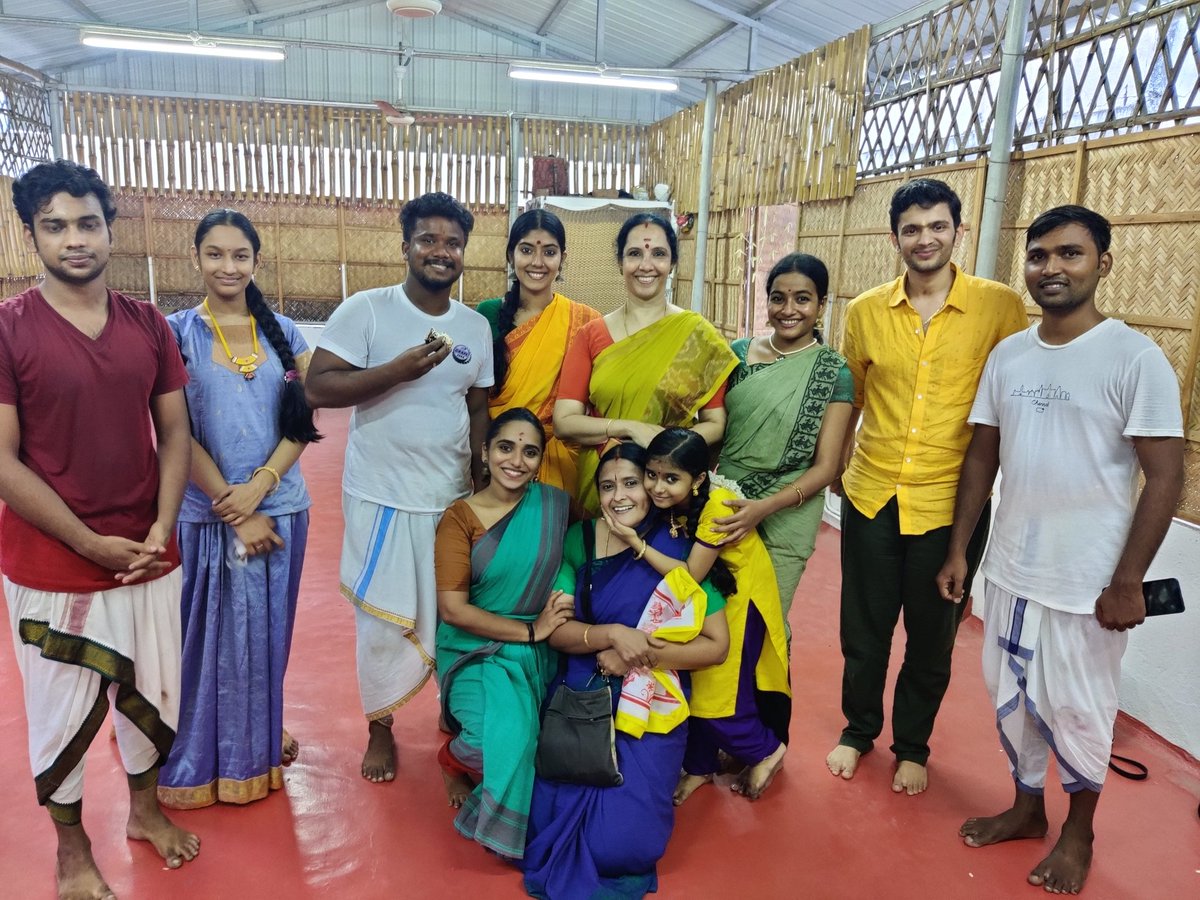 The celebrations at Shreekshetra School of Music and Dance today was by celebrating the two greatest arts called music and dance. We have begun classes for new batches of students today. 

#happyvijayadashami #vijayadashami2021 #vijayadashami #shreekshetra #schoolofmusic