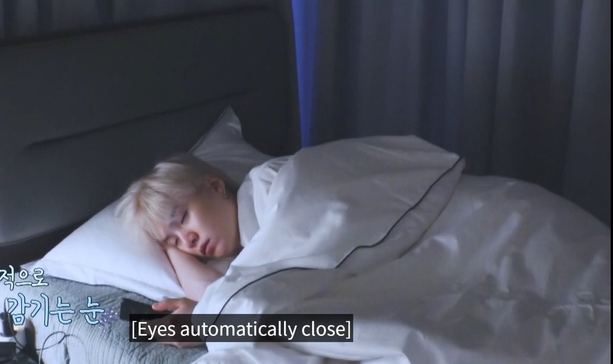 astaenomy's tweet photo. my baby :((( https://t.co/q4n3R7WrSP