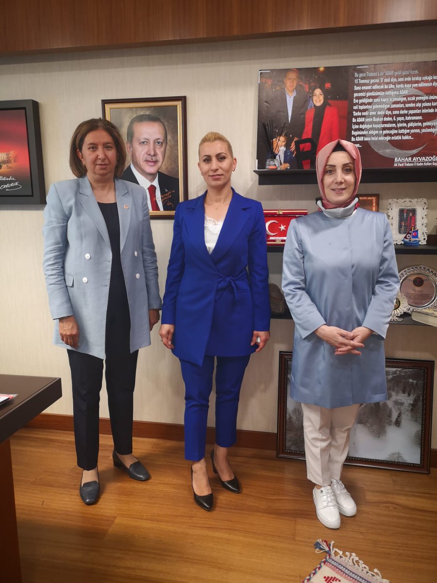 cagnurkilicoglu's tweet photo. Oy Can'sınız, Aşk'sınız siz vekillerim !
Samimiyet, mütevazilik, birikim, donanım, ilgi hepsi birleşmiş aynı bedenlerde.
@baharayvazoglu 
@SemihaEkinci58 https://t.co/ONarK4HhOT