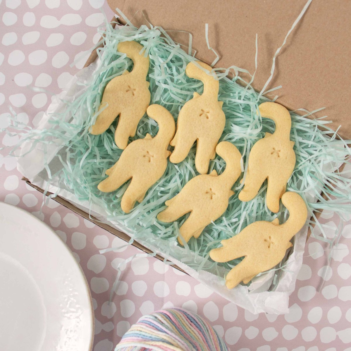 Bakerlogy's tweet photo. If you've got it, flaunt it! 🐱
.
.
.
#kittybutt #kittybutts #catbutts #catloverscommunity #catloversclubs #cattreats #catbiscuits #catcookies #catcookie #catlovergifts https://t.co/WXb1ufeLjP