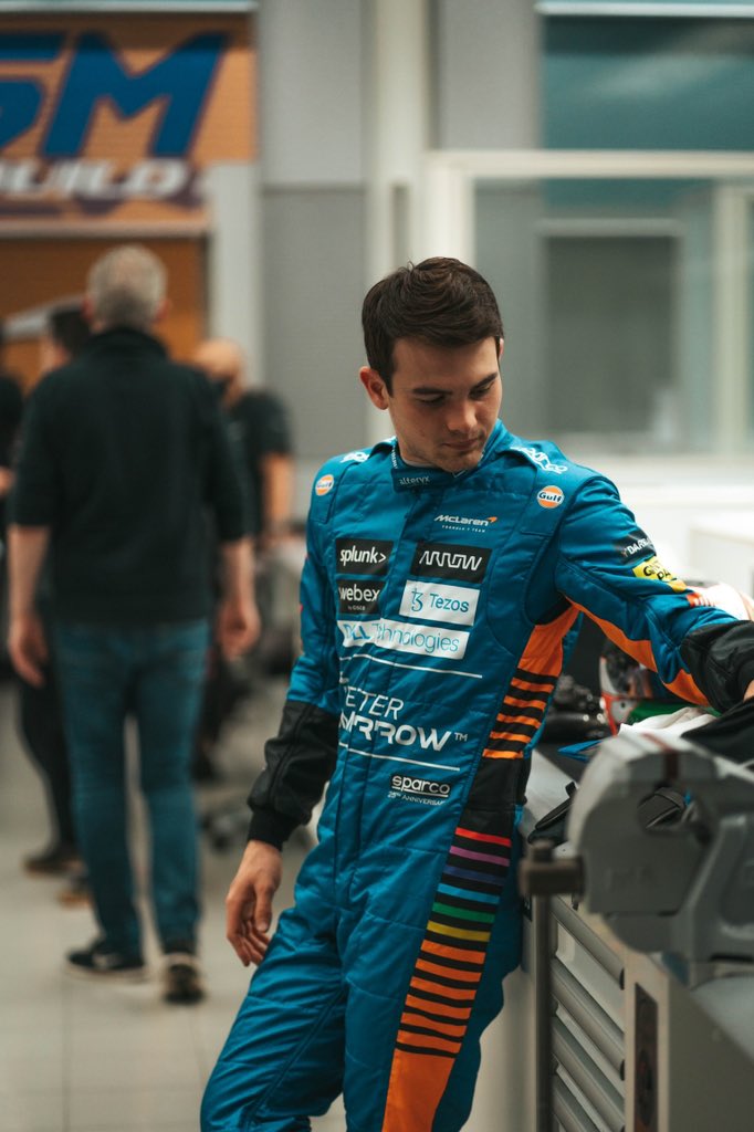 PatricioOWard's tweet photo. The countdown begins🤗 #SeatFit #December14th #AbuDhabi @McLarenF1 https://t.co/dxC46MQCew