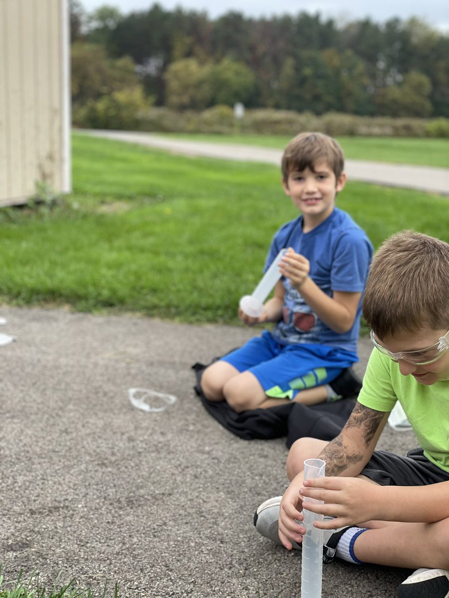 OwlWcsd's tweet photo. Future Scientists 🔬#JoyfullyEngaged @MissUOWL @WCSDProud https://t.co/GjSaYW7A67