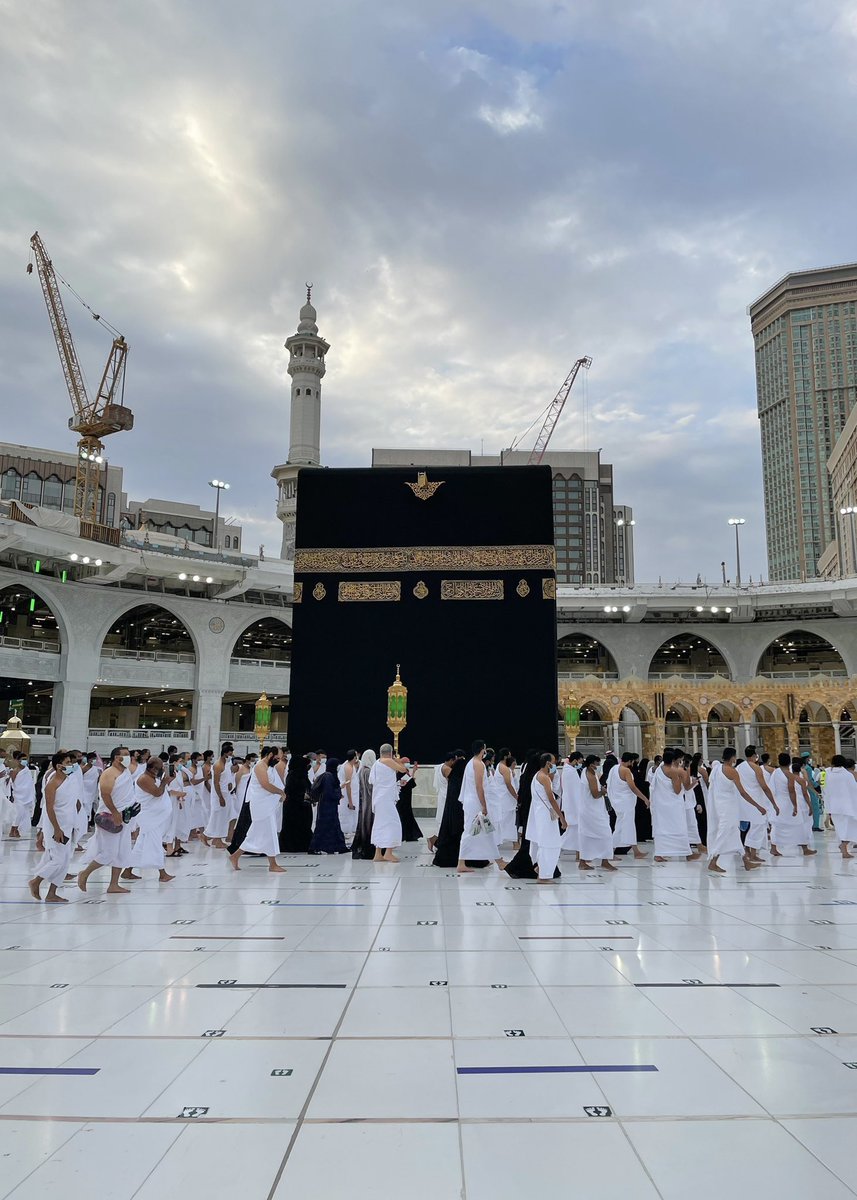 اللهم أجعل كل مايتمناهُ قلبي تراهُ عيني،اللهم أستجب لي كل ماأعجز عن قوله،وإني يارب في انتظار عطاياك المبهجة وكلي ثقةبأنك الكريم الذي حاشاه أن يرد عبده، اللهم اجبر خاطري جبرًا أنت وليه،اللهم إني أستودعك مستقبلي فحقق لي ما أتمنى”🙏🏻♥️

 #ساعه_استجابه