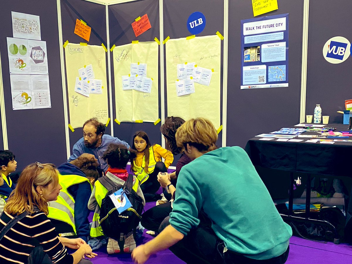 SPECTRE_Project's tweet image. Young and old(er) discussing the future of our city at #ilovescience A good first day with lots of food for thought @SPECTRE_Project