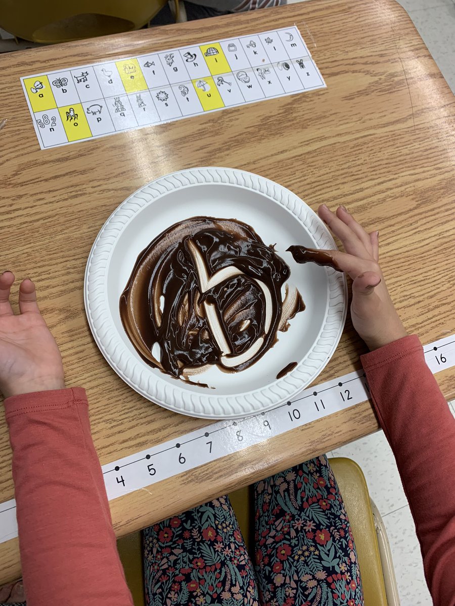 CMcEwenSmith's tweet photo. In our class when food is used as a tool - today we used pudding to print! - we then get to eat it! Lots of engagement and smiles this morning! #Grade1 #SimcoeStars #PrintingPractice #engagement https://t.co/atjjf8MSUo