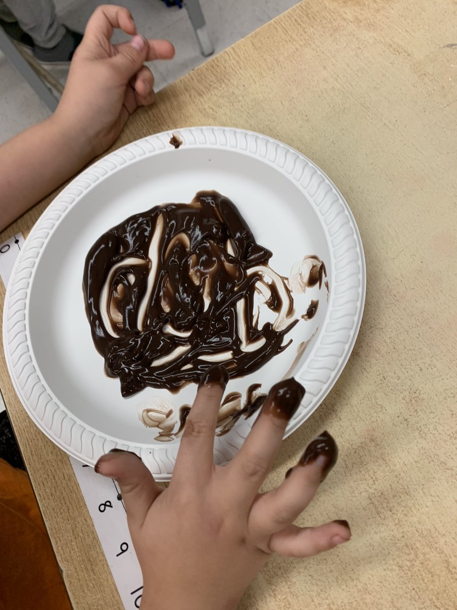CMcEwenSmith's tweet photo. In our class when food is used as a tool - today we used pudding to print! - we then get to eat it! Lots of engagement and smiles this morning! #Grade1 #SimcoeStars #PrintingPractice #engagement https://t.co/atjjf8MSUo