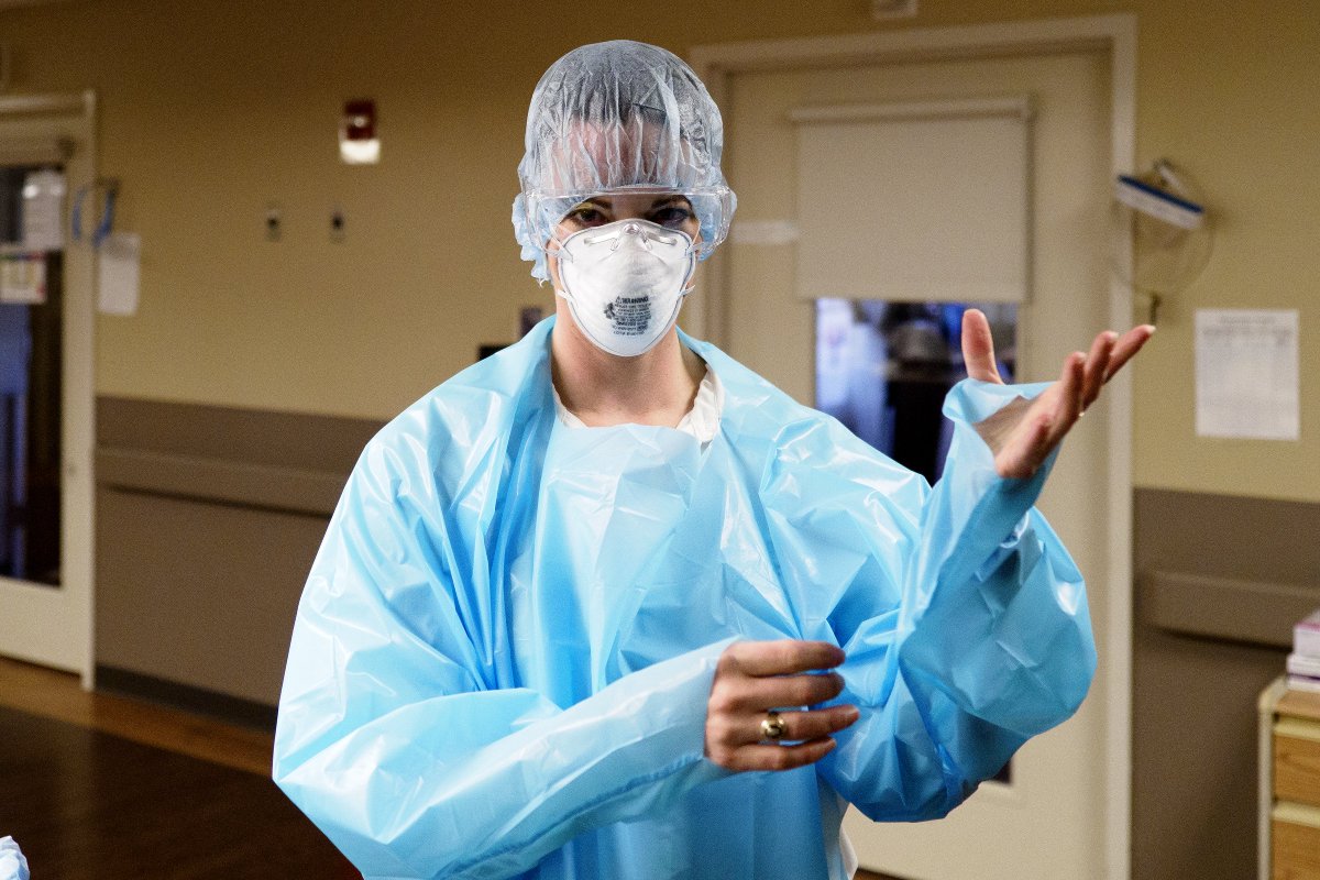 ecfite's tweet image. My college requested some photos of me at work for an alumni newsletter so I went digging through our archives and realized I never posted these that @cbschmelter took back in Feb. First and only time I got inside a COVID ICU/patient room, but I'll never forget it.