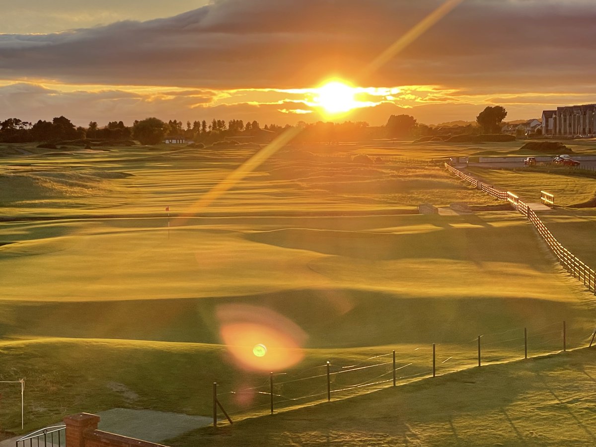 AA Hospitality (@aahospitality) on Twitter photo Our inspector reports a stunning sunset during their stay at <a href="/cargolfhotel/">CarnoustieGolfHotel</a>. Great service and hospitality in a wonderful location.
ratedtrips.com/establishments…
#AARatedTrips <a href="/ourcarnoustie/">Our Carnoustie</a> <a href="/Visit_Angus/">Visit Angus</a> Our inspector reports a stunning sunset during their stay at <a href="/cargolfhotel/">CarnoustieGolfHotel</a>. Great service and hospitality in a wonderful location.
ratedtrips.com/establishments…
#AARatedTrips <a href="/ourcarnoustie/">Our Carnoustie</a> <a href="/Visit_Angus/">Visit Angus</a>