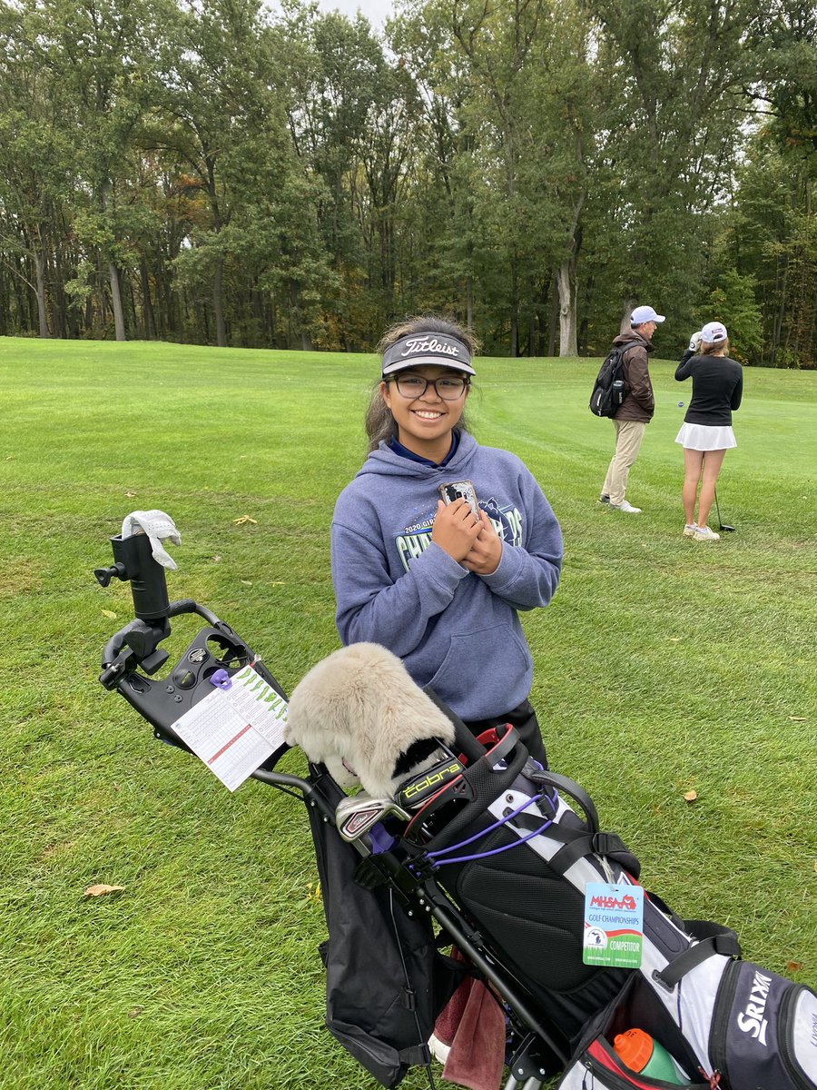 fhspatsgolf's tweet photo. We out here! @CuevaSandreea and I are spending the next two days repping the @fhspatriots at Bedford Valley for the @MHSAA division 2 state tournament! #patriotpride #bringhomehardware https://t.co/JpeKpAL5tg