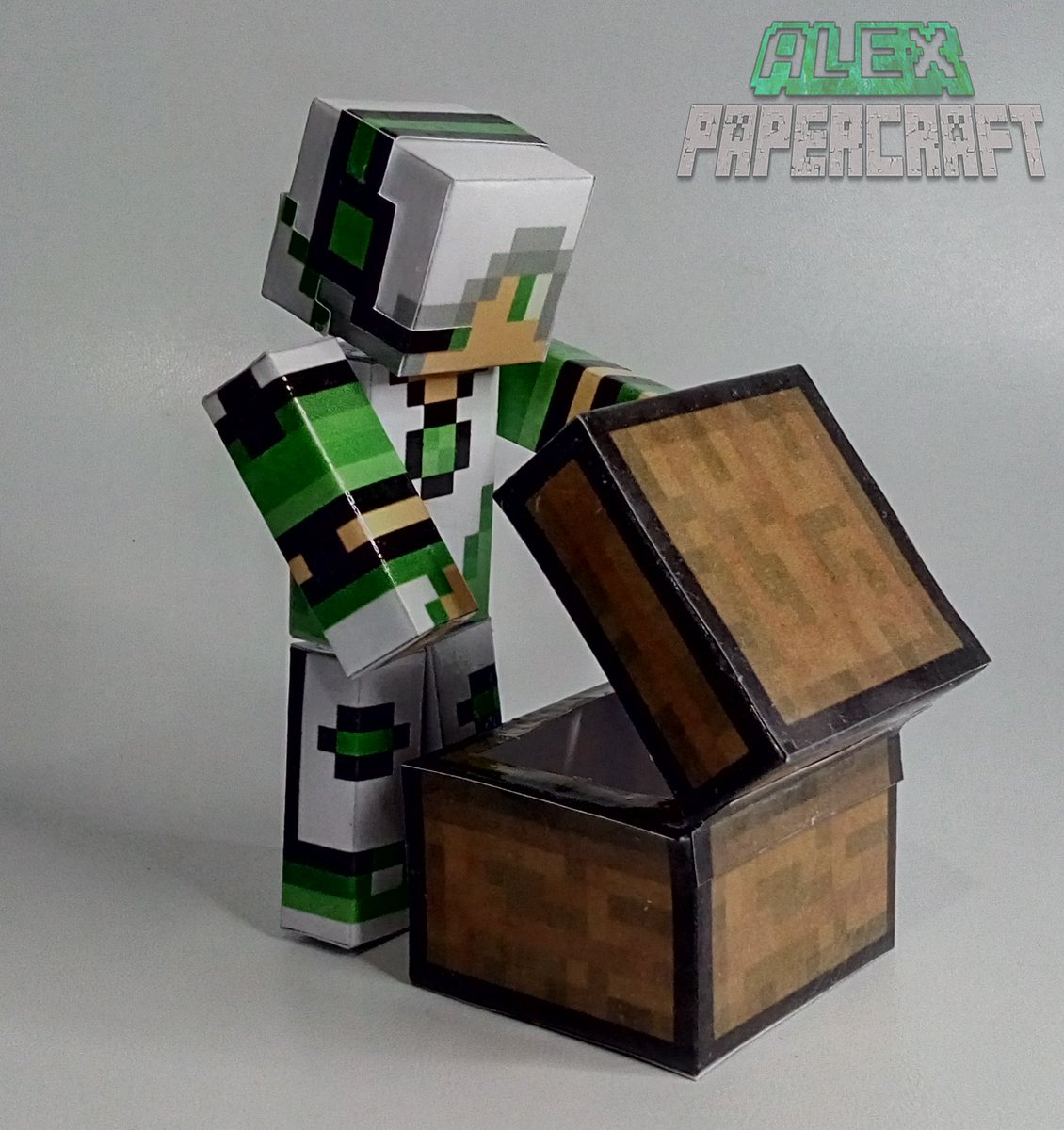 AlexPapercraft's tweet photo. ya encontre un proposito para #Twitter :D ... suviremos nuestras fotos e imagenes de las portadas que algunas estan muy waiii <3 ... #AlexPapercraft #papercraft https://t.co/WTZJ4vfy5p