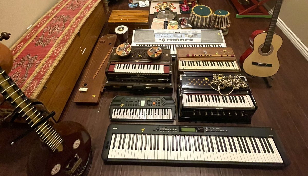 A day of prayer and giving Thanks to all musical instruments!!  I love traditions like these that help us show our gratitude towards things that bring joy to us ! So blessed and thankfu #saraswatipooja #navaratri #saraswati #musicalinstrument #givingthanks #musicianlifestyle