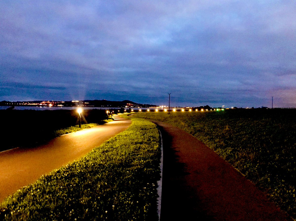 Big thanks @davidhealyv & @Fingalcoco for getting all the lights on the Baldoyle #greenway working again. Such a simple thing but makes a massive difference in terms of who can access #ActiveTravel infrastructure, esp as we head into the darker winter evenings #inclusivetravel