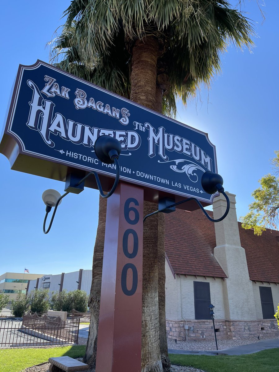 ms_spry's tweet photo. 4 of us stopped by for the @hauntedmuseum Haunted Museum RIP Access Tour and was hopeful we would get to meet @Zak_Bagans while visiting from Columbia, MO! Happy to@come back if you are gonna be there for a photo with you! (Awesome place!) https://t.co/3qPXRoe2De