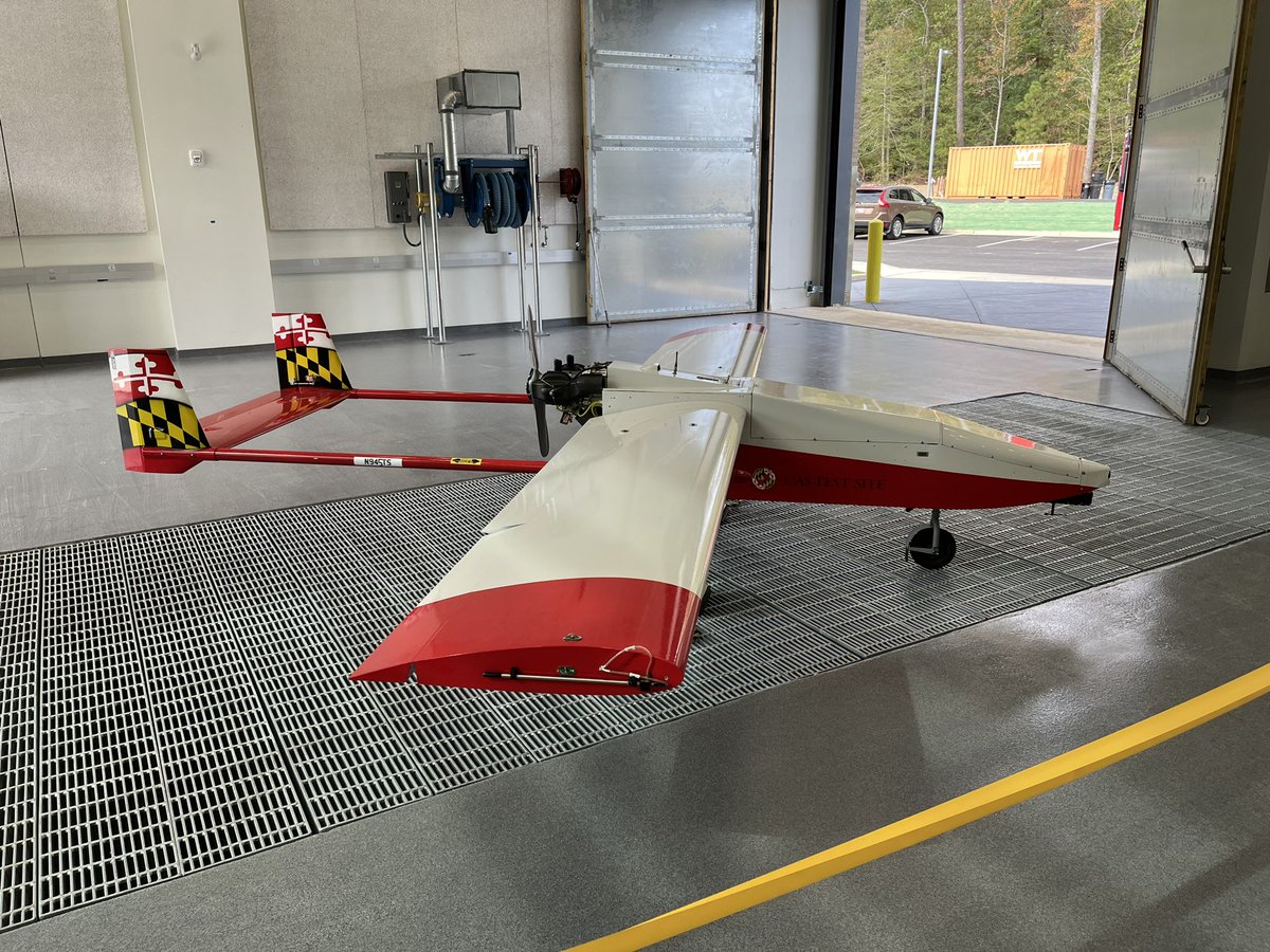 McDTimJ's tweet photo. Wow! You could feel the momentum and energy at today’s dedication of @USMofSoMD’s new SMART Building — the research power of @UofMaryland and collective strength of @Univ_System_MD means great things are in store for this important region in the state… @ClarkSchool #USMimpact https://t.co/EOXGtfgnV0