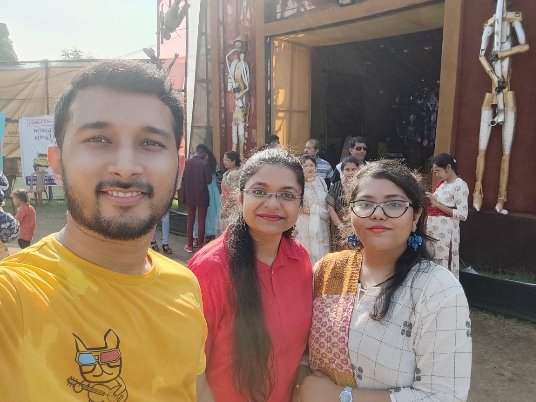 DebaratiSen3's tweet photo. When these guys are your partners then the day automatically becomes an amazing one 😍😍 https://t.co/rJ98tyRcBz