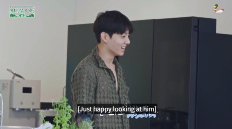 fuzzyseok's tweet photo. Every pet owner felt this https://t.co/p39ApQoRv6