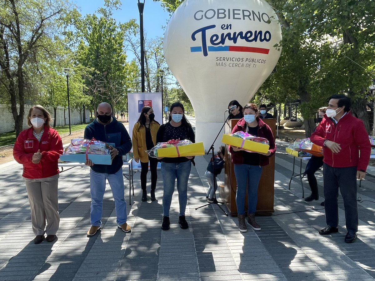 MDSOHiggins's tweet photo. Seremi @monicatorotoro director de @SenadisOHiggins @KristianJahn delegado @DPPColchagua @CuadraLizana y alcalde de @MunSanFernando Pablo Silva, participaron de la entrega de kits de estimulación para niñ@s que asisten a los diferentes jardines de Junji e Integra de la comuna. https://t.co/BbDXWnrgLY