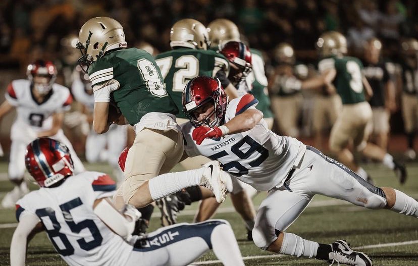 PeytonLyon's tweet image. Tonight is my last high school football game and it feels surreal. Obstacle after obstacle and I’m still here. I thank God for the ability to overcome and conquer. Every day, I suited up and gave it my all, and I can say I truly have no regret. Ready for what’s next. 8 out. 🥋🌊