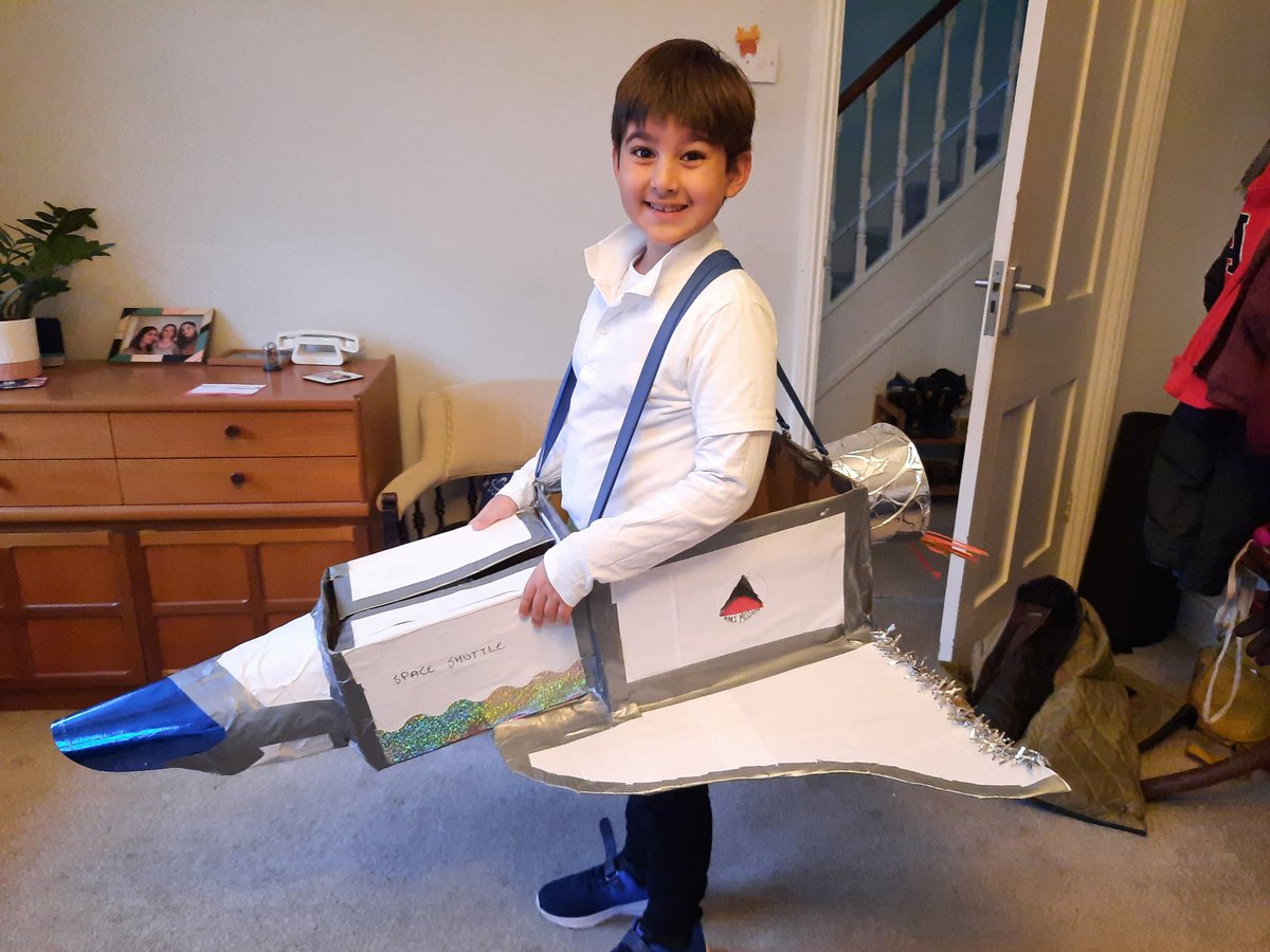 strtrk1701's tweet photo. Space day at school! Captain Basil piloting the space shuttle C3PO and launching a satellite into orbit #TweetsByBasil https://t.co/9bVxCenBQi