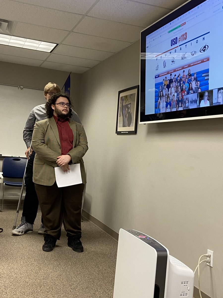 I'm proud of these two #wetmorecardinals students under the direction of <a href="/PSlipke/">Phyllis Slipke</a> who updated the #usd113foundation web page as part of their Particular Topics in Media Tech class. They then presented their work to the Foundation Board!