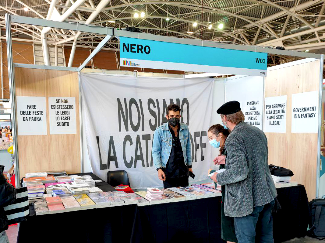 realclusterfuck's tweet photo. Se siete al #SaloneDelLibroTorino fate un salto a trovare @neroeditions! Ci siamo anche noi!
Siamo anche felici e sorprese di accogliere la notizia che “The Detective Wall Guide” è arrivata 9° nelle #classificadiqualità dell’#Indiscreto! W la lettura! https://t.co/r0ICu1kQT9 https://t.co/oEG2KHfTXC
