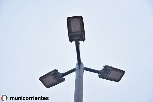 STRAND_SA's tweet image. #repost @municorrientes 
Nuevas plazas en los barrios Pirayuí y Serantes para que puedas disfrutarlas a pleno 😍✨ 
Con mejor iluminación Led ✅