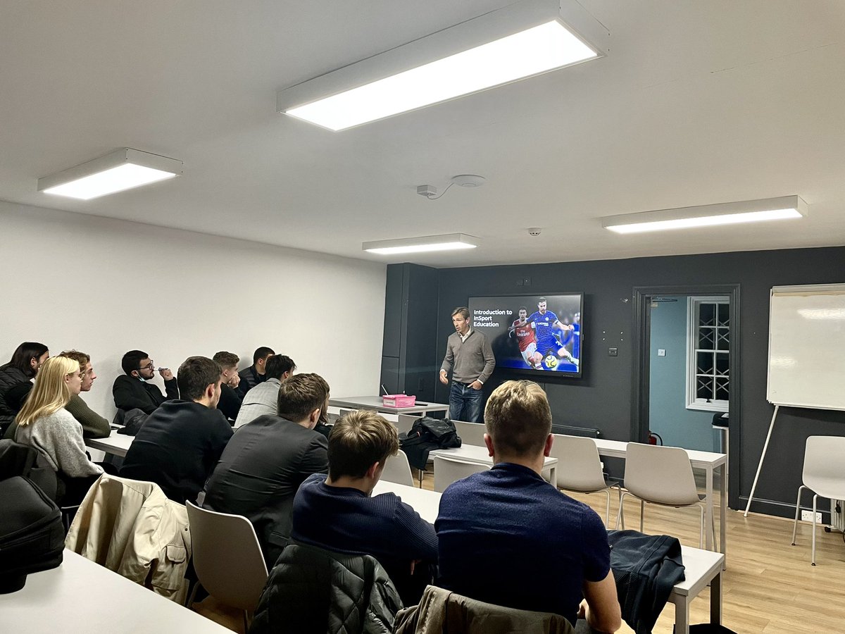 AMOS__London's tweet photo. Highlights of yesterday’s night #networking event @AMOS__London 

Our students had the pleasure to hear incredible stories from sport industry experts 👏
@EASPORTS @InSport_Edu @transferroom 

Thanks Dan Parr, Chloe Guigui &amp; our alumni @ArnaudSivignon for sharing your experience https://t.co/1Pfu5sfctq