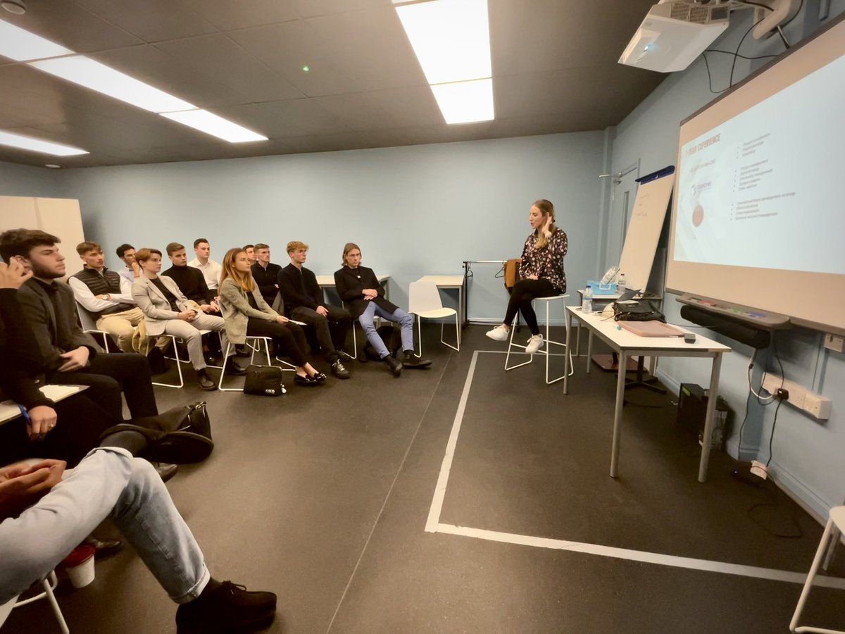AMOS__London's tweet photo. Highlights of yesterday’s night #networking event @AMOS__London 

Our students had the pleasure to hear incredible stories from sport industry experts 👏
@EASPORTS @InSport_Edu @transferroom 

Thanks Dan Parr, Chloe Guigui &amp; our alumni @ArnaudSivignon for sharing your experience https://t.co/1Pfu5sfctq
