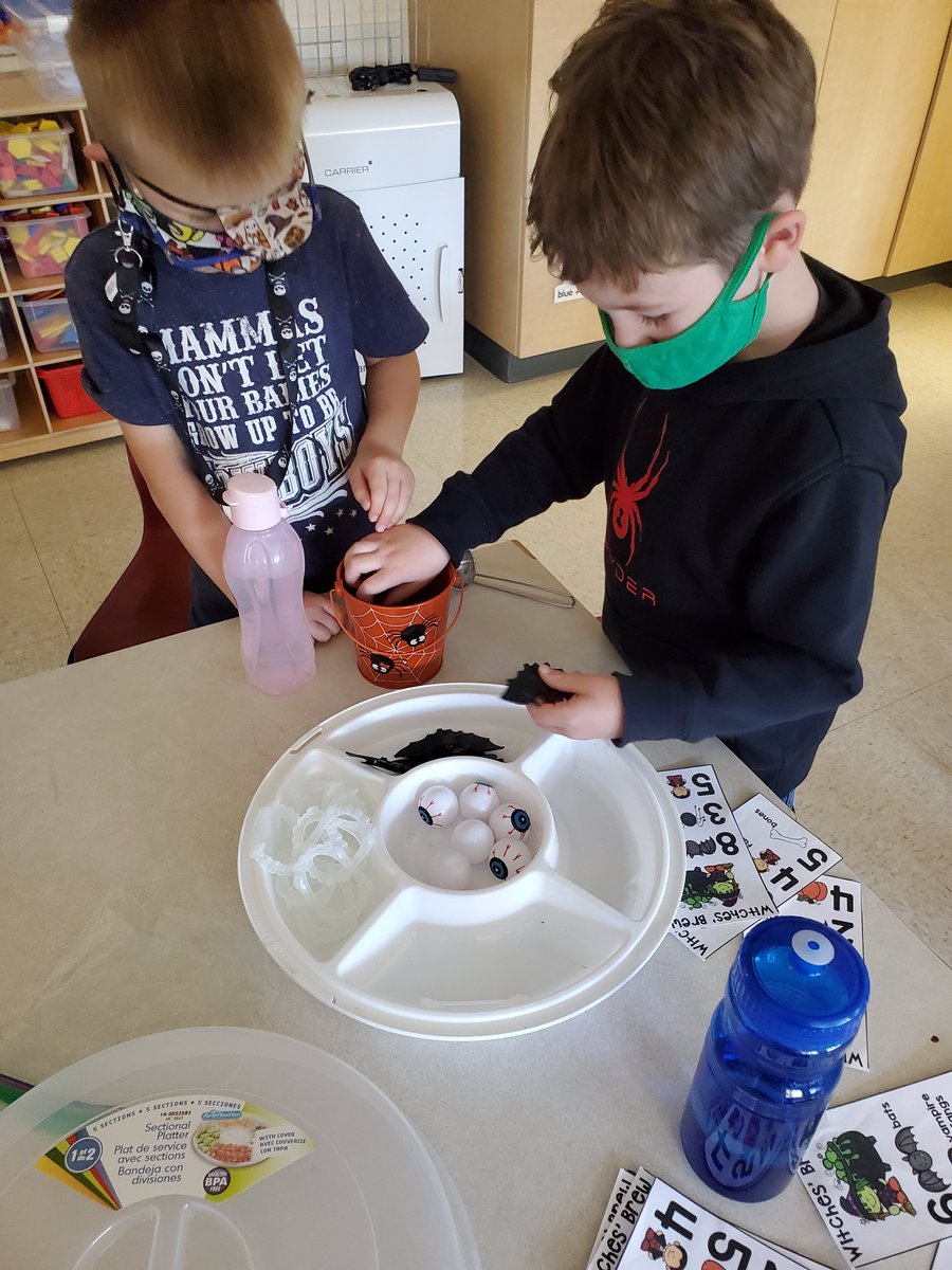 GillBaskwill's tweet photo. Halloween is so inspiring! #patterns #counting #mathworkstations #Kindergarten @SMES01 https://t.co/qXGy5Uvg6M