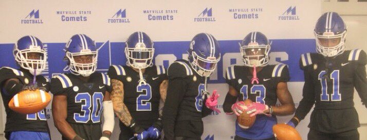 coachlarsonmsu's tweet photo. Ⓜ️⚫️⚫️ tomorrow for military appreciation night! Kick off at 6 PM under the Berg lights. Excited to bust out the black jerseys for the first time!! #BlackOut #DefendBerg https://t.co/BPkMjOhHhy