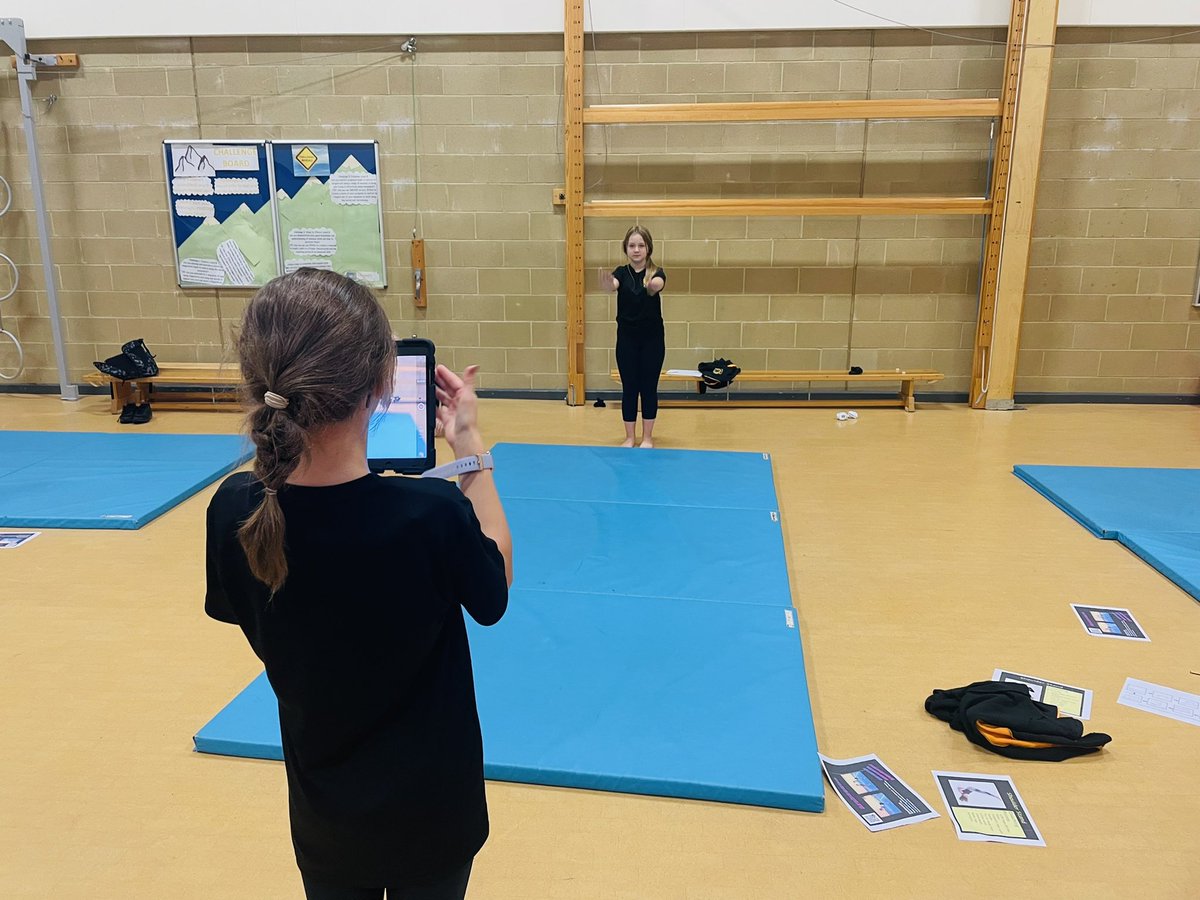 Great to see <a href="/MaestegSchool/">Maesteg School</a> year 7s using IPads to film eachothers gymnastics sequences. Pupils were able to identify strengths and areas to work on ready for their final gym lesson of the term. Da iawn ⭐️👏🏼 #motivatedtostrive
