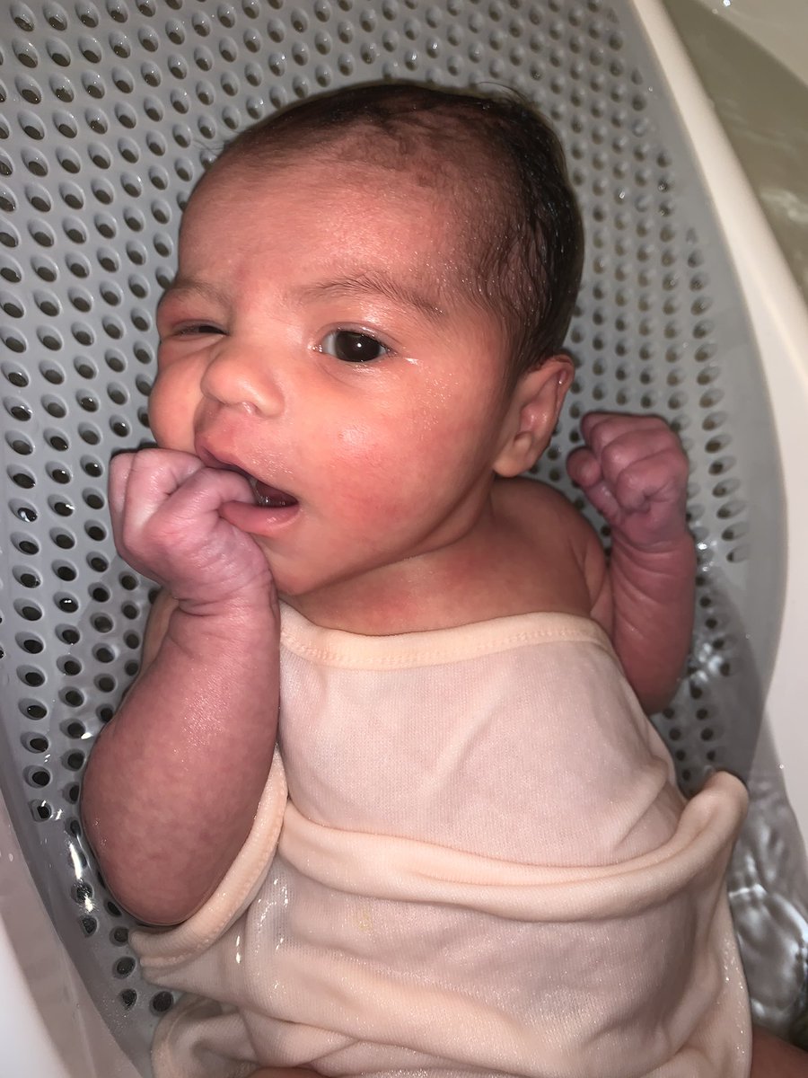 i am so obsessed. 
happy one month my angel baby