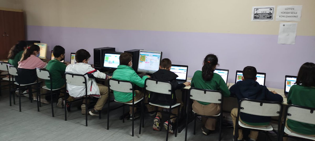 CigliTekel's tweet photo. AB Kod Haftası ( Code Week ) kodlamayı destekleyen gönüllüler tarafından yürütülen bir taban hareketidir. Okulumuz her yıl olduğu gibi bu yılda kodlama yaparak Kod Haftasına katıldı.
#CodeWeek 
@tcmeb 
@izmir_ilmem 
@MucahitYentur 
@cigli_mem 
@karabeyoglu35 
@egitimbilisim https://t.co/YlDibU7Z29
