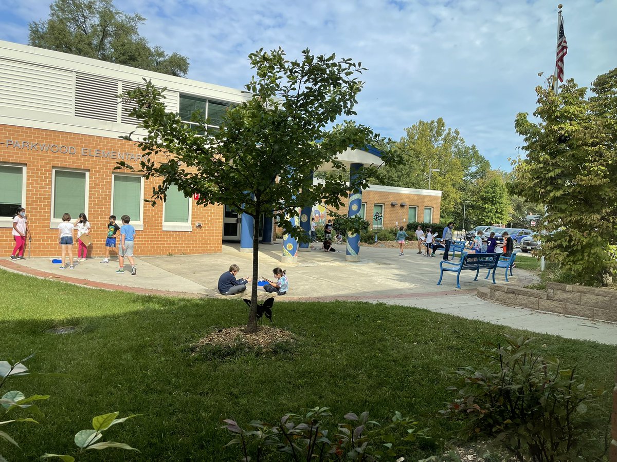 JayRoZee's tweet photo. SOARing Eagle #science in 4th grade at #KPES! #scienceeducation #teacher #teaching @MCPS_Science @EIC_SCI_SS @KPES_Principal @APpearceKPES https://t.co/dLdVLcSRZb