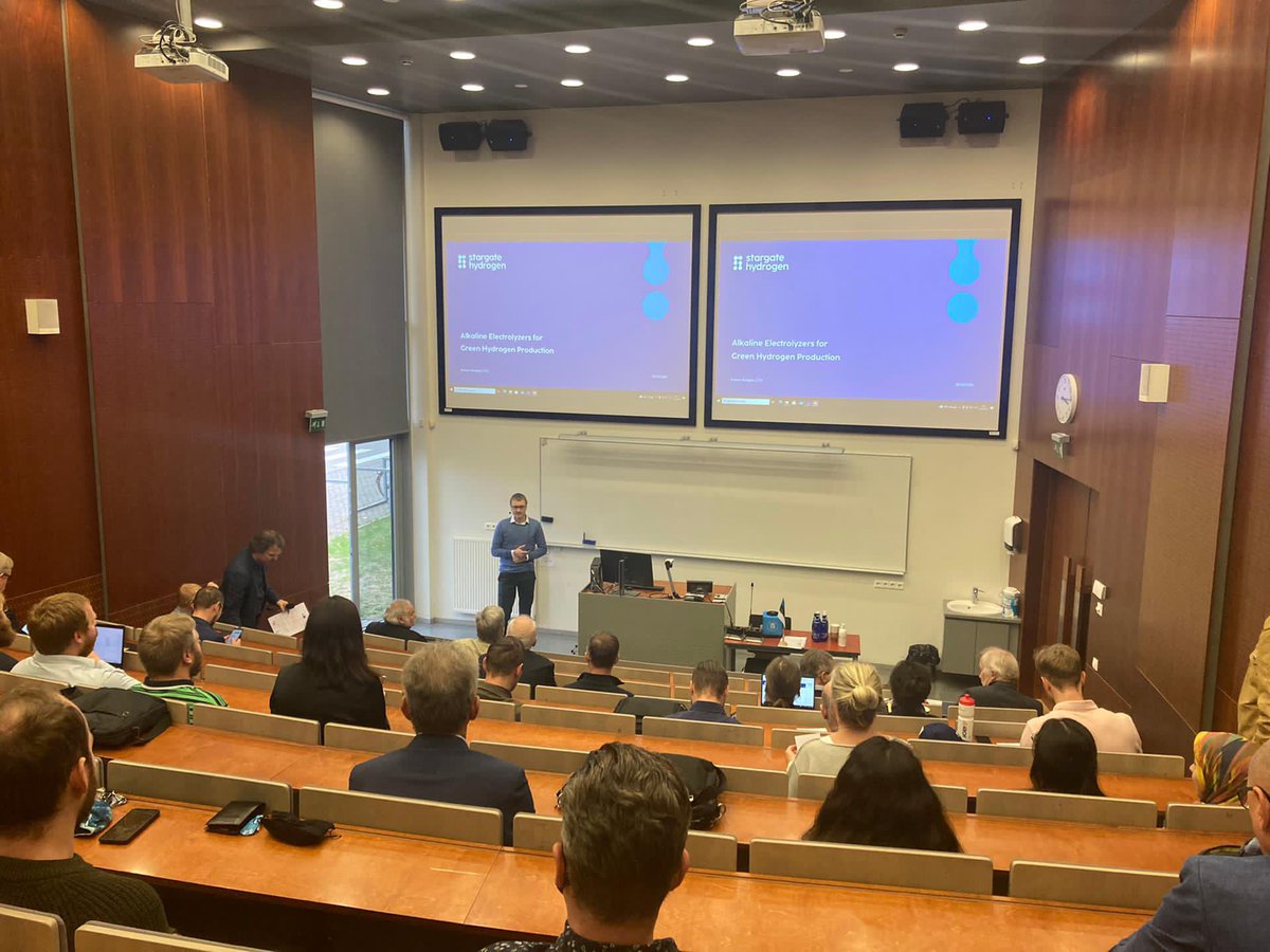 rainerkungas's tweet photo. I had the pleasure to give a talk today at the #hydrogen conference at Tartu. I highlighted Stargate’s developments in the development of zero-emission rail and our R&amp;D project. #StargateHydrogen #Tartu https://t.co/B1BkawPfDL