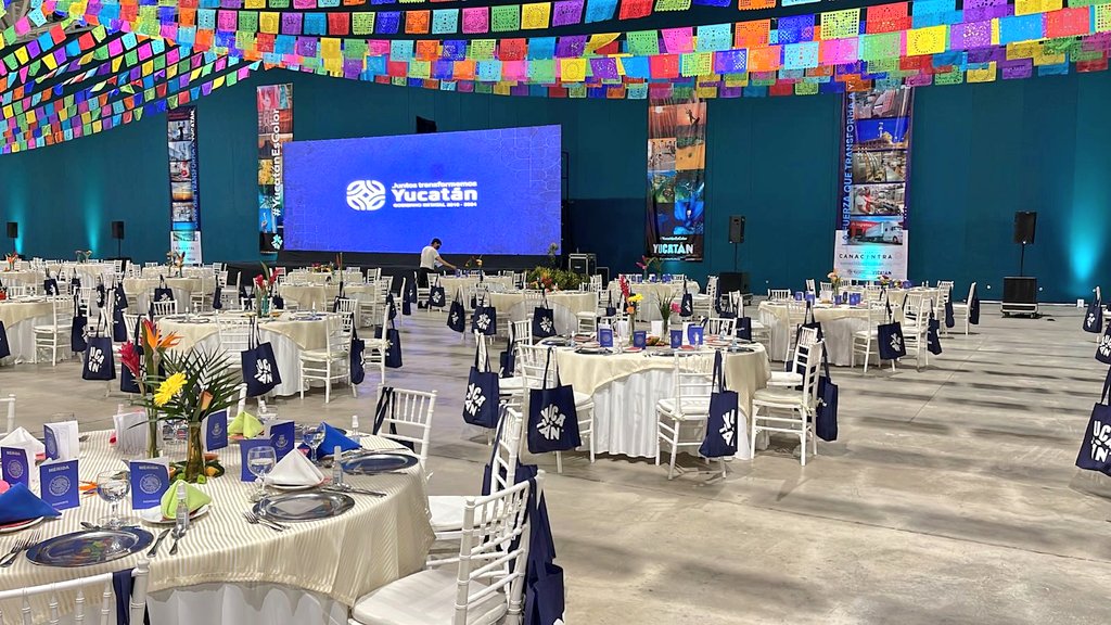 Todo listo para la presentación y postulación de <a href="/YucatanTurismo/">Yucatan Turismo</a> en la Convención Nacional de Delegaciones, Sectores y Ramas de <a href="/CANACINTRAMex/">CANACINTRA México</a> celebrandose en Tampico 🤝 <a href="/Mich_fridman/">Michelle Fridman</a> 🙌
#EventosEnYucatán #YucatanMeetings #MICEindustry #Eventsprofs