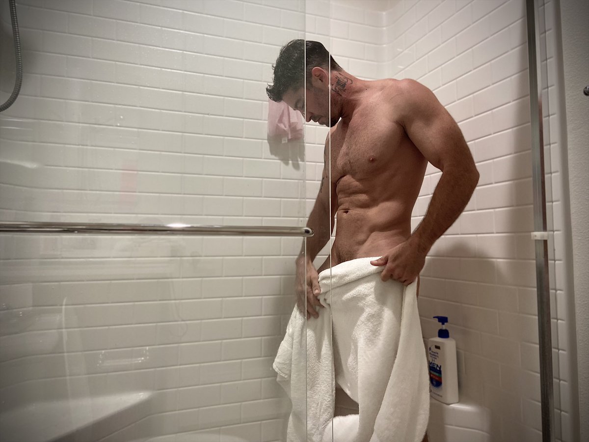 Cody Cummings tweet media