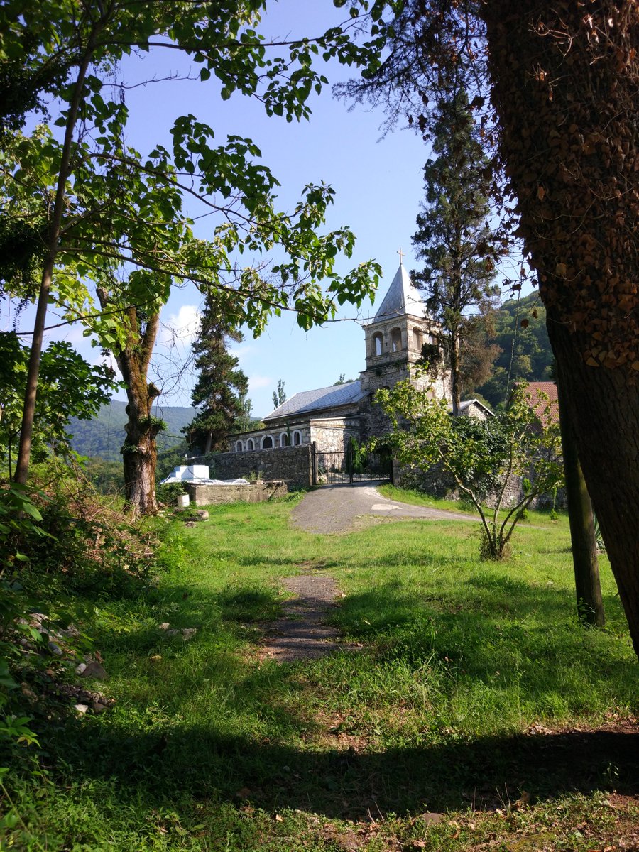 mapscores's tweet photo. Kamani, Abkhazia (Caucasus), where John Chrysostom (honoured as a saint in the Catholic, Eastern Orthodox, Lutheran, and Anglican churches) died and was initially buried.

📸: Andrey Firsov

#potd #photooftheday #nature #naturephotography  #historia #village #monastery #church https://t.co/3RfbBF6Yjl