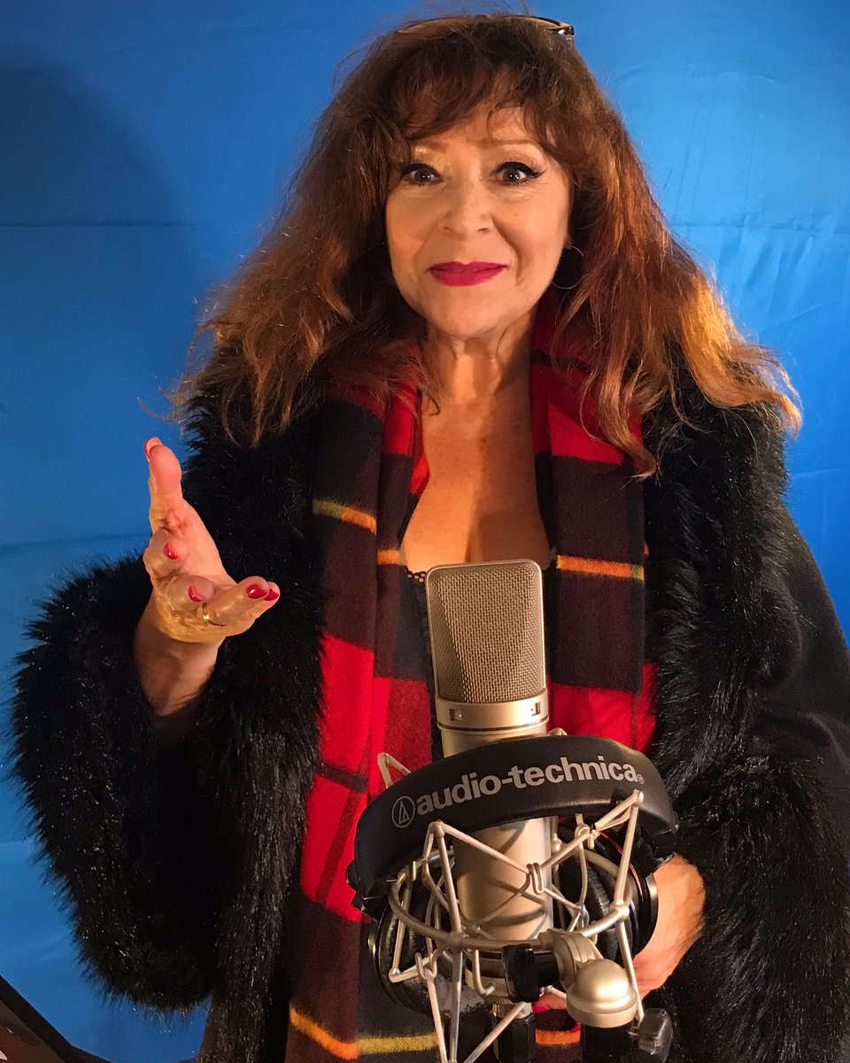 tishscottish's tweet photo. The #buildup to #burns began in #sensational #style #today with a breathtaking “Burns” from the #oneandonly @harriet_thorpe who #sizzled her way through the #titletrack #cameo #wearing the most beautiful #cashmere #stole from @Johnstons_Elgin at #andymarlowmusic in #brixton https://t.co/Pg1OMTpQcc