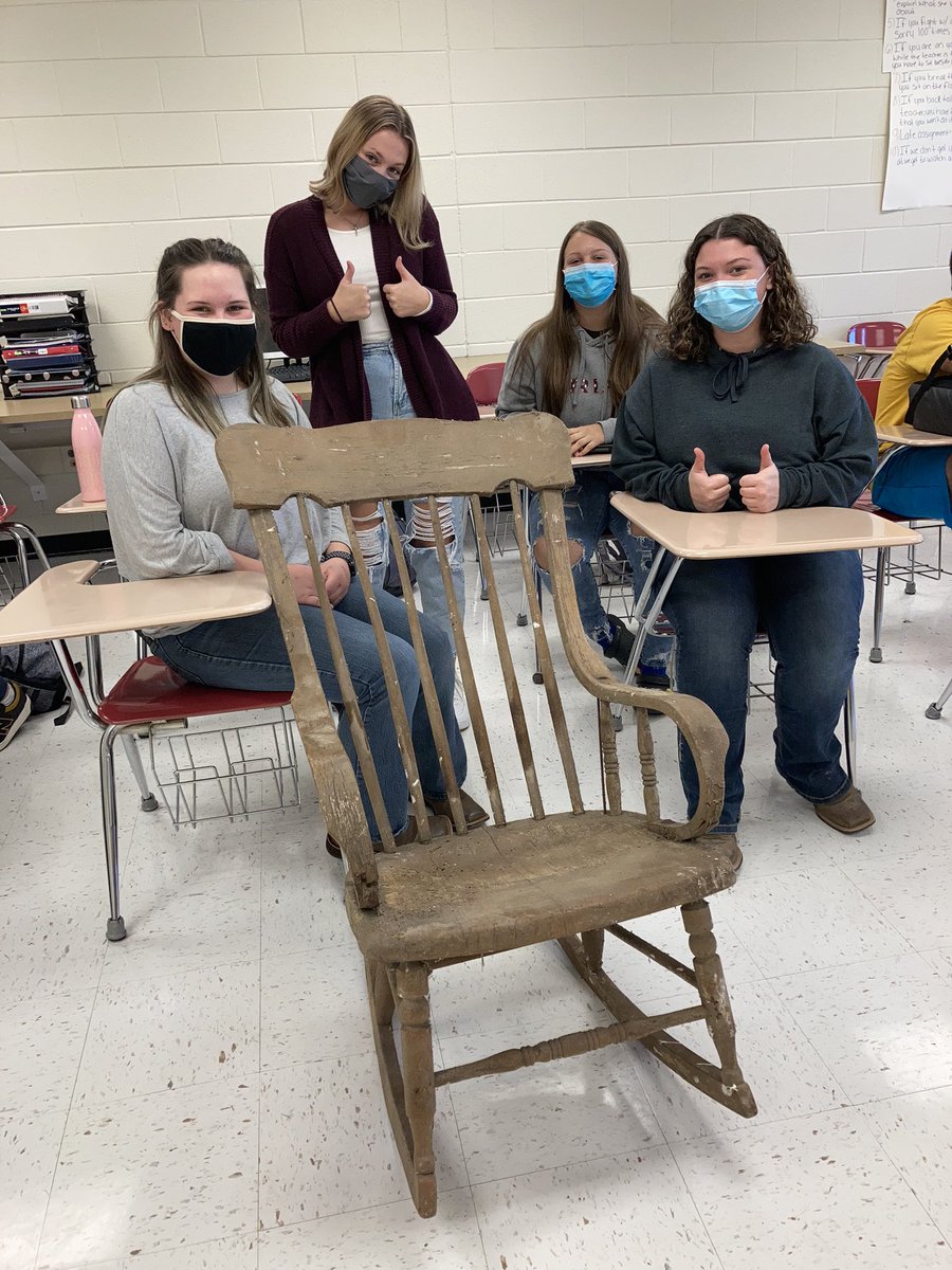 UHSHawks's tweet photo. Mrs. Lenhart’s Agriculture Mechanics Simulated Workplace, HawkShop, is getting ready to start their flea market flip projects. We are excited to see the finished projects.
#ThisisCTE #CTE #WVDE #SimulatedWorkplace #6Ss https://t.co/SVlNxh8XrU