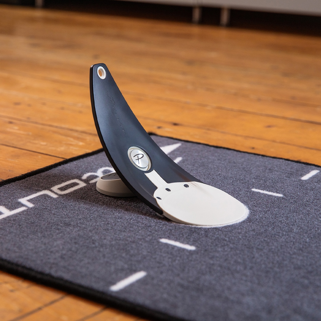 ClubhouseGolf's tweet image. 🚨 GIVEAWAY TIME 🚨 We’ve teamed up with PuttOUT to giveaway this Travel Studio Putting Training Aid 🔥 To Win, Simply 👉 Like, RT, follow us, tag mates (One Tag = One Entry ⛳ Winner drawn from Twitter or IG or FB on 01/11/21 Good luck! @puttoutgolf
