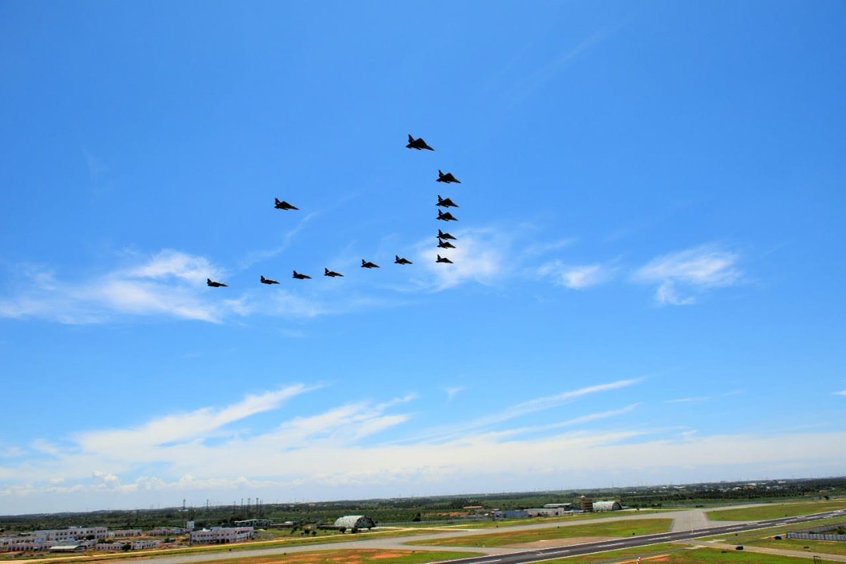 IAF_MCC's tweet photo. Marking a first, #IndianAirForce flew 14 Tejas aircraft in formation from AF Stn Sulur, today.

The effort was made possible due to support from @HALHQBLR and @DRDO_India

#LCA
#VocalForLocal https://t.co/rXyO7T1gWP