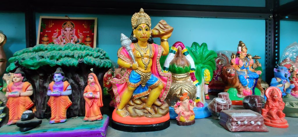 lakshmisharath's tweet image. Dolls  carved in clay at the Vilachery Potters Village in Madurai . #Newonblog lakshmisharath.com/vilachery-pott…