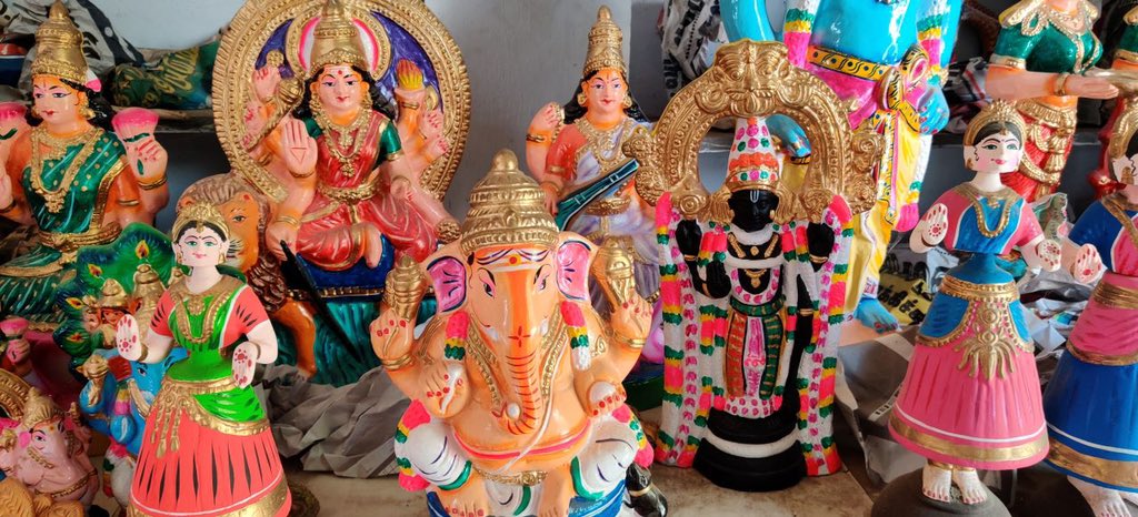 lakshmisharath's tweet image. Dolls  carved in clay at the Vilachery Potters Village in Madurai . #Newonblog lakshmisharath.com/vilachery-pott…