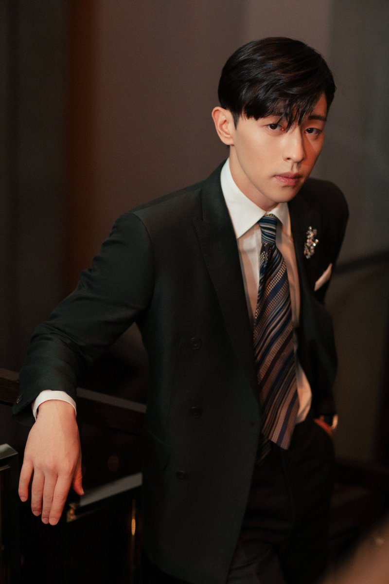 t_yangyangoppa's tweet photo. 등륜 邓伦 https://t.co/5ZblT5hlGA