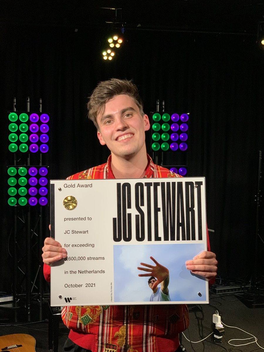 jcstewart's tweet photo. OH BOY OH BOY OH BOY MY FIRST EVER GOLD DISK !!! 🥺📀🥺📀🥺📀

Thank you!!!

@538 
@WarnerMusicNL https://t.co/NJrLW3wIEc